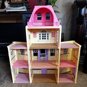 Fisher Price Loving Family Grand Mansion dollhouse furniture dolls